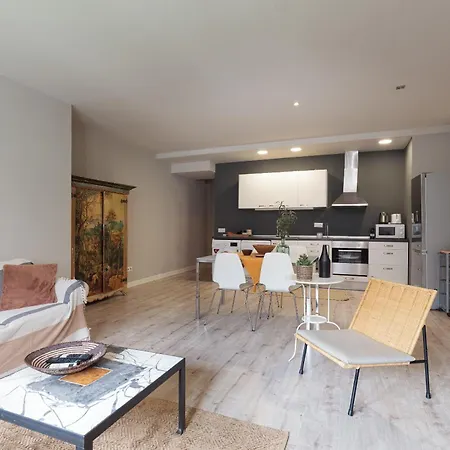 Letsgo Diagonal Avenue Apartment *